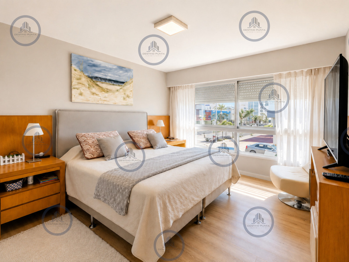 Apartamento ID.3027 - Espectacular Apartamento de 3 Dormitorios en Península de Punta del Este. En Venta y Alquiler Anual