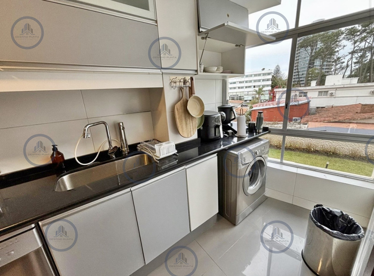 Apartamento ID.3205 - Apartamento amplio de 3 dormitorios más dependencia con estufa a leña 