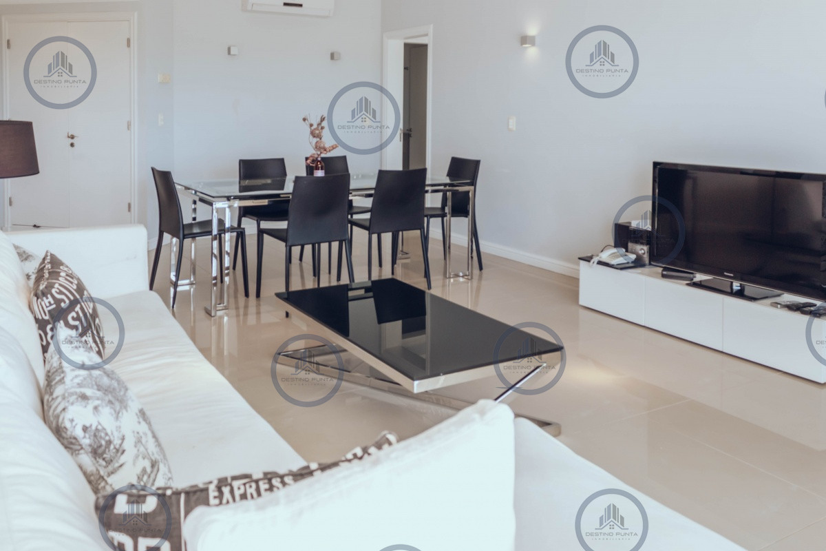 Apartamento ID.237 - Alquiler temporario y venta de fabuloso departamento de dos dormitorios con parrillero de uso exclusivo, Piedras del Chileno
