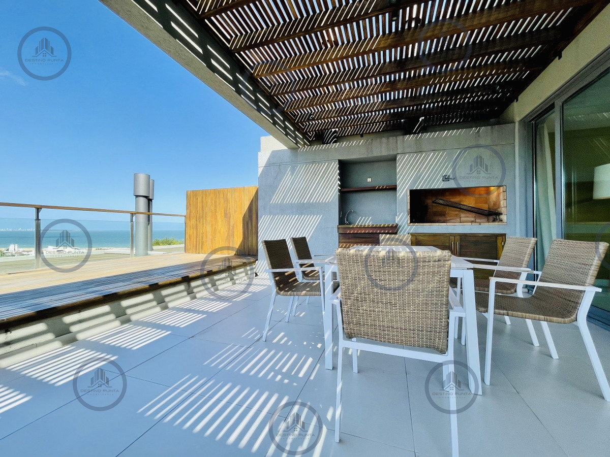Apartamento ID.112 - Venta OPORTUNIDAD de exclusivo departamento de tres dormitorios y Parrillero en Punta Ballena