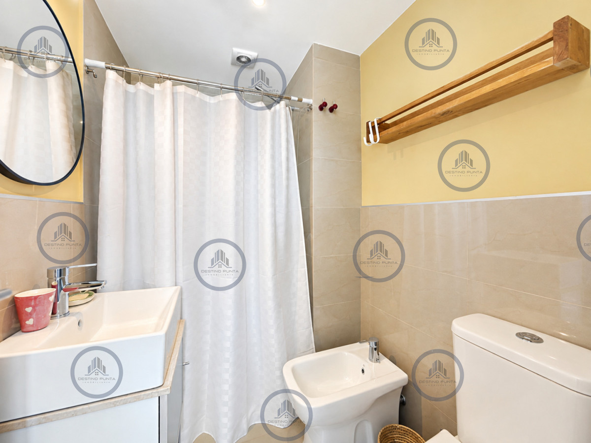Apartamento ID.3301 - Moderno Apartamento de 3 Dormitorios en Primera Línea del Mar. Blue Marine, Playa Brava Punta del Este
