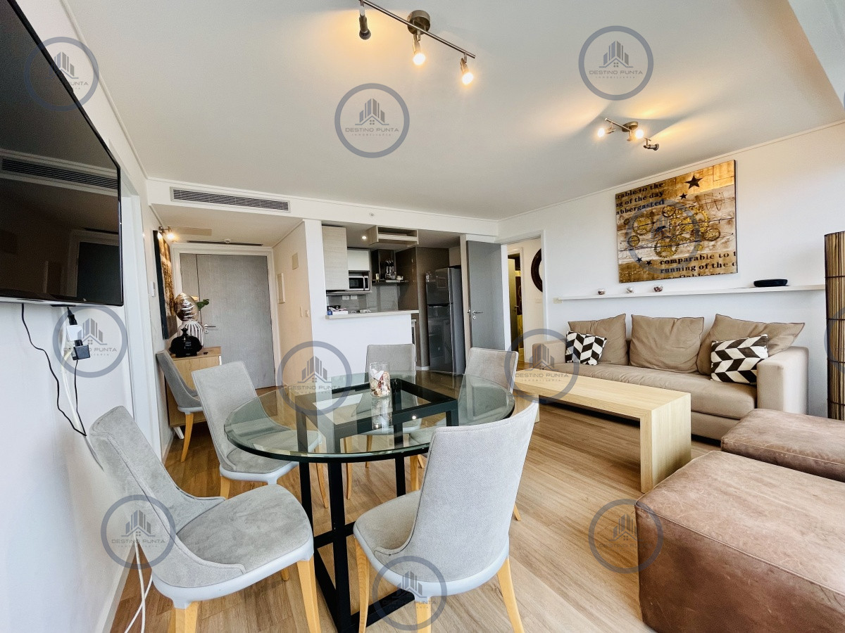 Apartamento ID.111 - Excelente Apartamento de 2 Dormitorios en Venta y Alquiler - Playa Mansa, Punta del Este