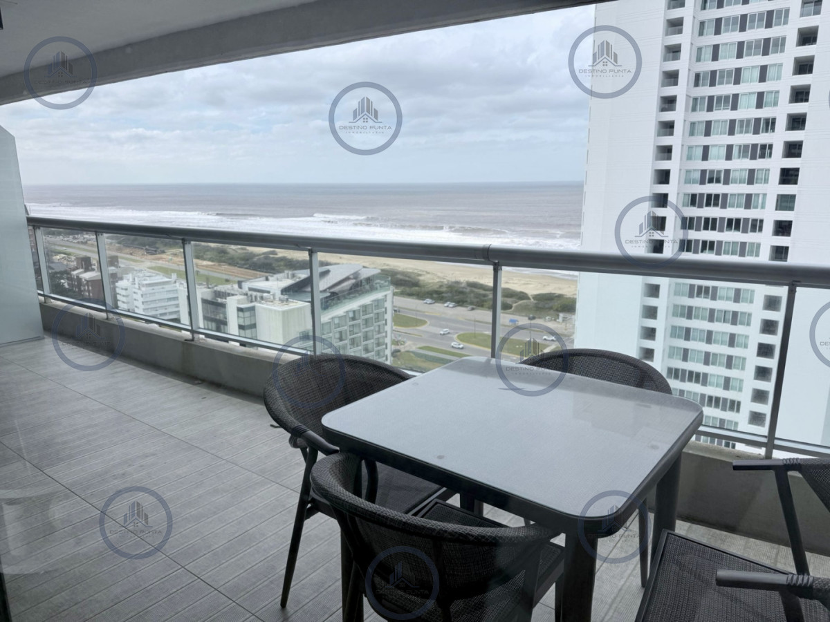 Apartamento ID.299 - Apartamento de 2 Dormitorios en Frente a Playa Brava - Punta del Este
