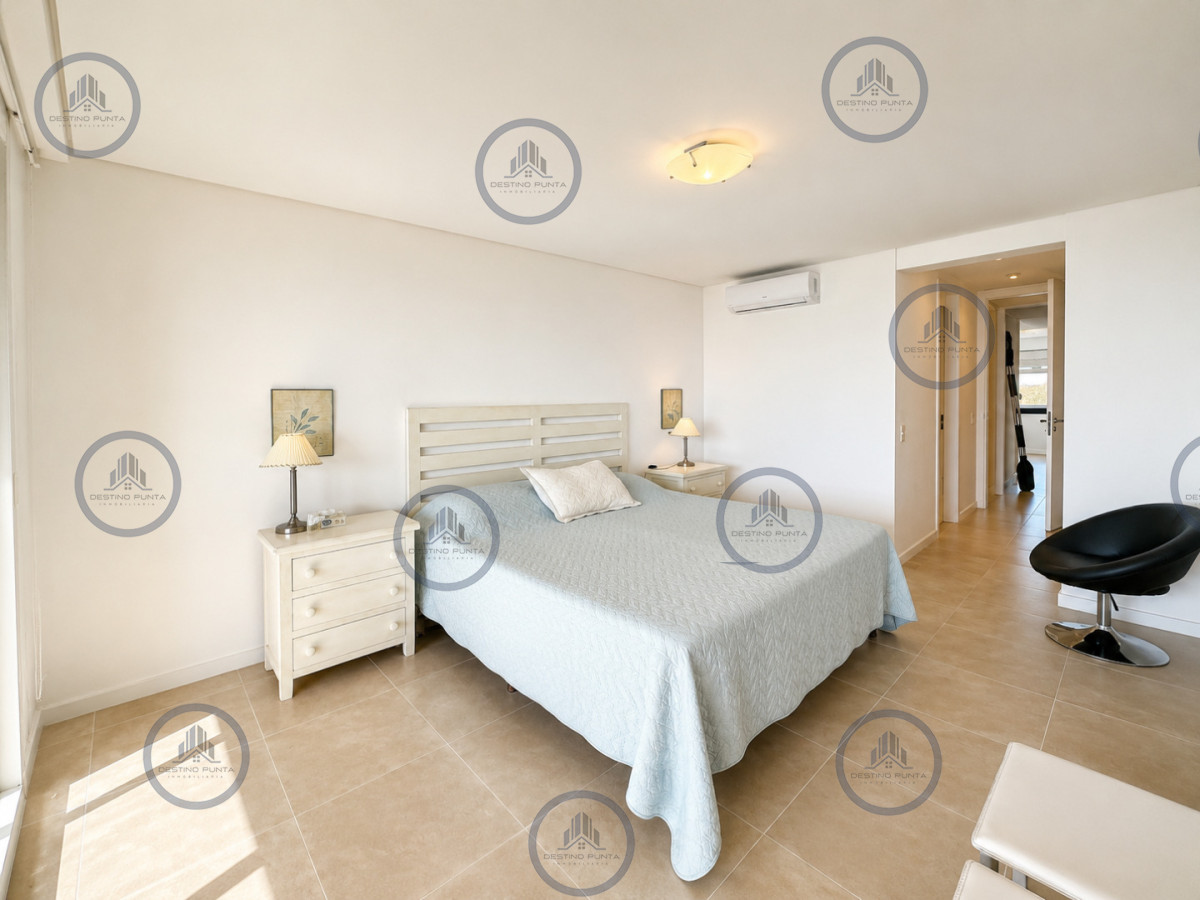 Apartamento ID.3095 - Venta de apartamento de 2 dormitorios con parrillero propio y vista al mar, Punta Ballena