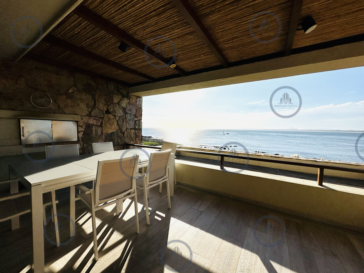 Apartamento ID.108 - Alquiler temporario de apartamento con la mejor ubicación del complejo, unidad de dos dormitorios con parrillero de uso exclusivo, Punta Ballena
