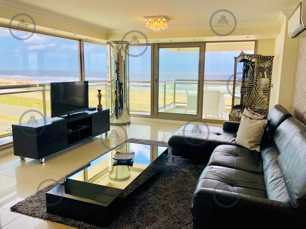 Apartamento de tres Dormitorios en torre Imperiale - Punta del Este — fotografía 2
