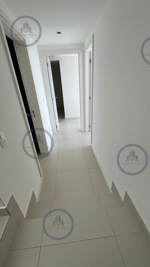 Apartamento ID.2426 - Alquiler temporal de apartamento de 2 dormitorios con parrillero y patio en punta ballena 