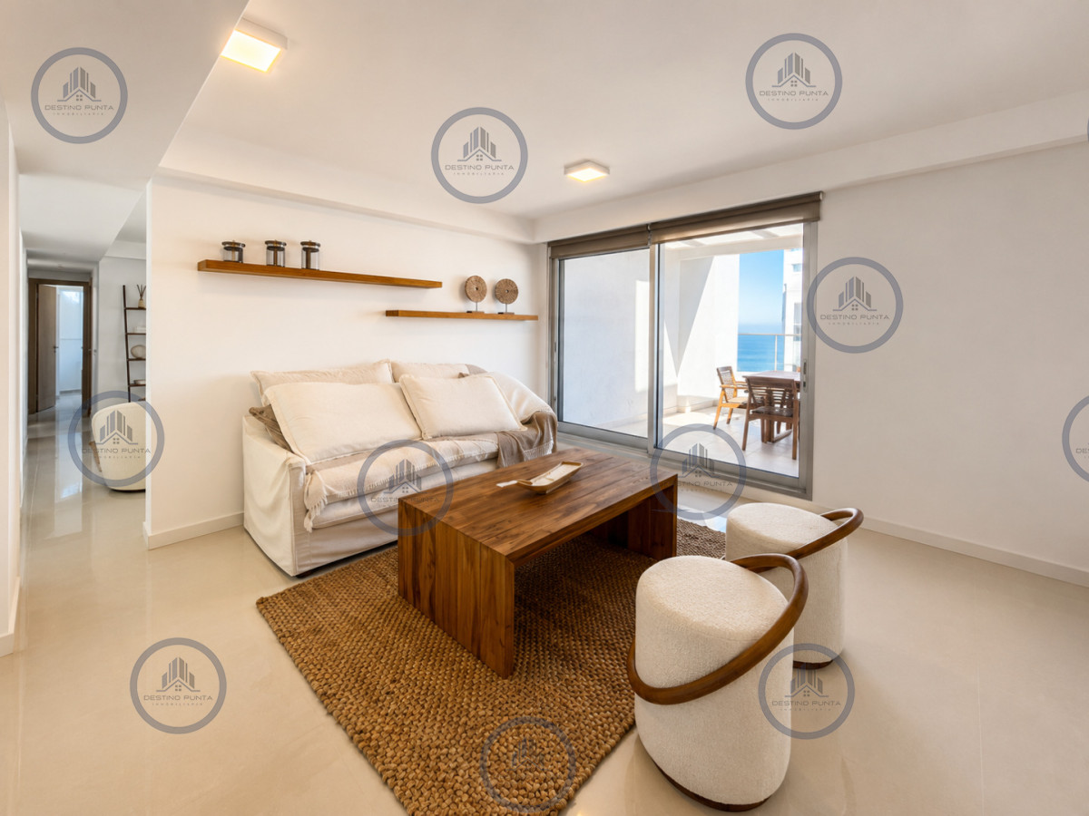 Apartamento ID.150 - Espectacular Penthouse Duplex con 4 Dormitorios + Dependencia y Terraza con Parrillero, en torre premium de Playa Brava, Punta del Este