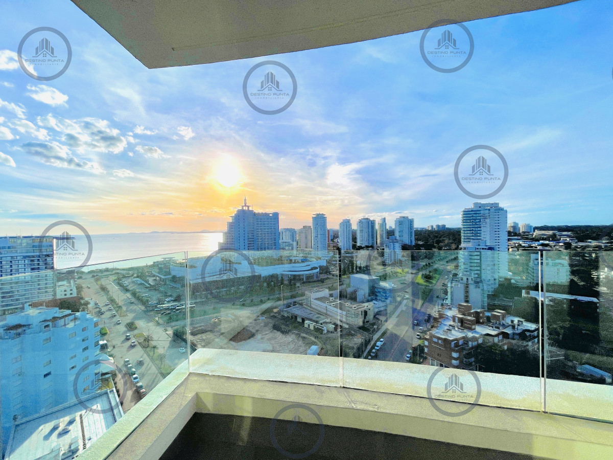 Apartamento ID.2711 - Apartamento de 2 Dormitorios en Alquiler Anual a pasos de Playas Mansa y Brava