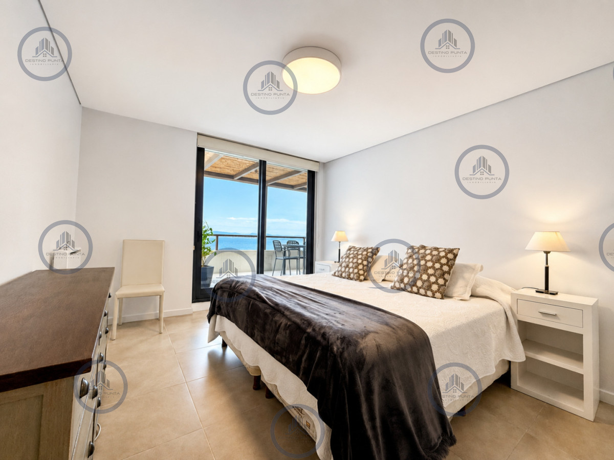 Apartamento ID.3147 - Venta de apartamento de 2 Dormitorios con Parrillero y Vistas al Mar, Punta Ballena 