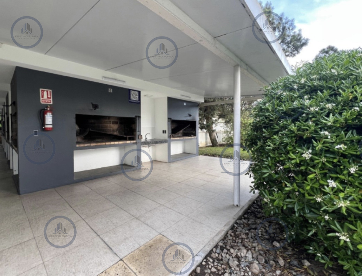 Apartamento ID.3120 - Monoambiente en venta con renta – Aidy Grill, Punta del Este