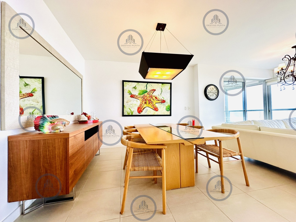 Apartamento ID.272 - Oportunidad en Venta Maravilloso departamento esquinero en Torre Le Parc, Playa Brava, Punta del Este