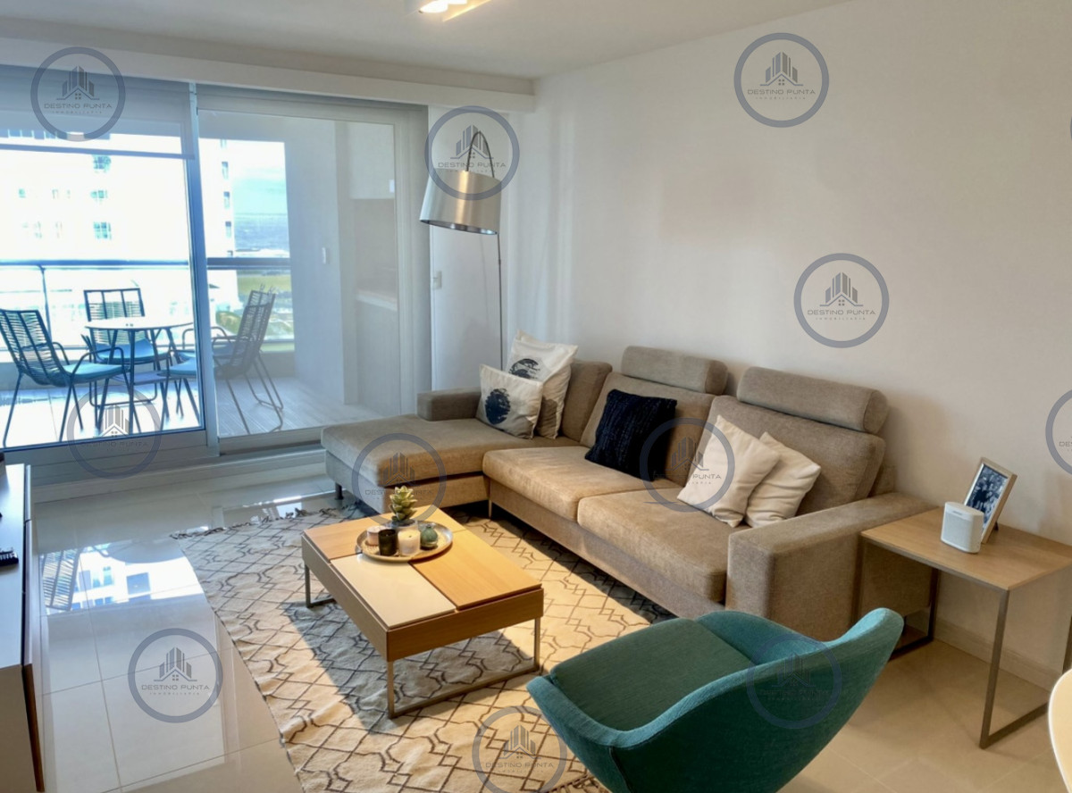 Apartamento ID.2896 - Alquiler temporal apartamento de 3 amplios dormitorios más dependencia con parrillero propio Playa Brava