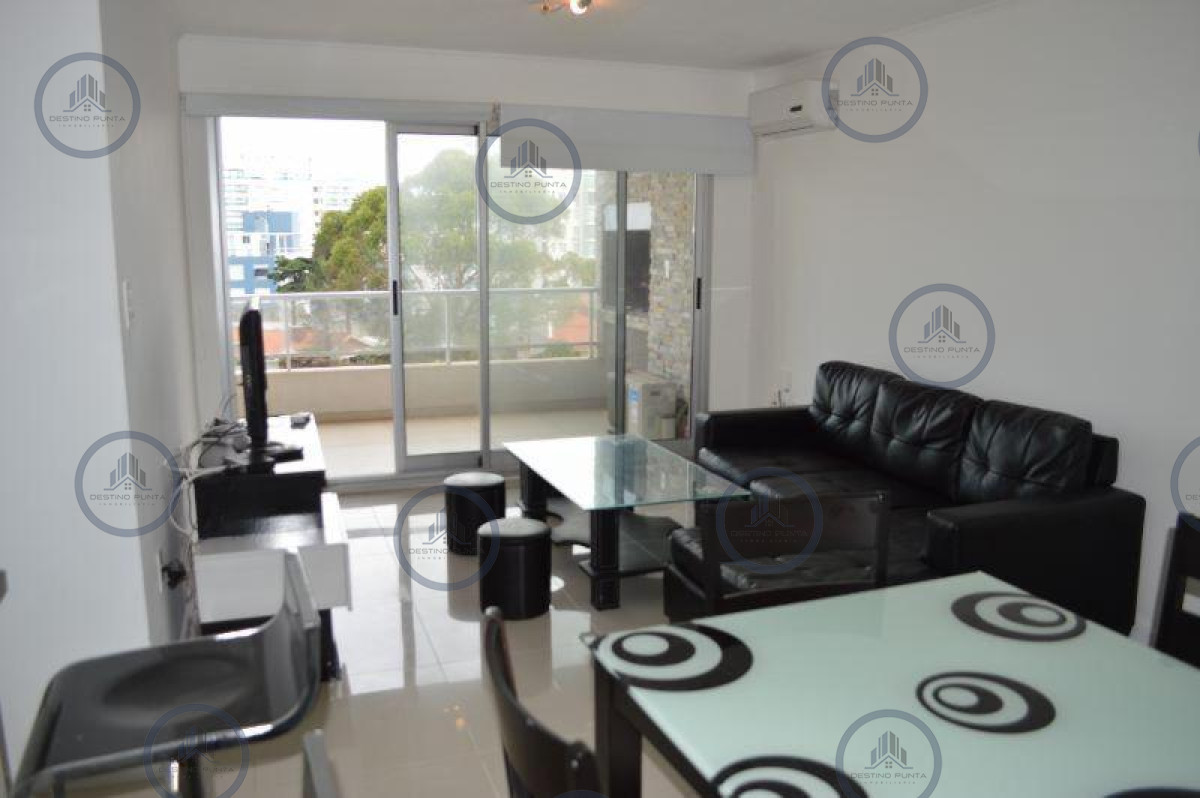 Apartamento ID.601 - Muy Buen Apartamento de 2 Dormitorios en Aidy Grill, Punta del Este