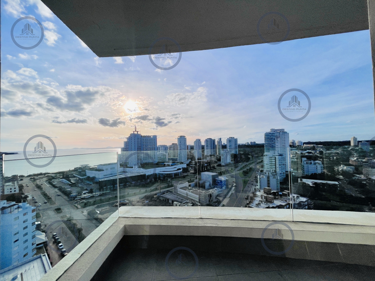 Apartamento ID.2711 - Apartamento de 2 Dormitorios en Alquiler Anual a pasos de Playas Mansa y Brava