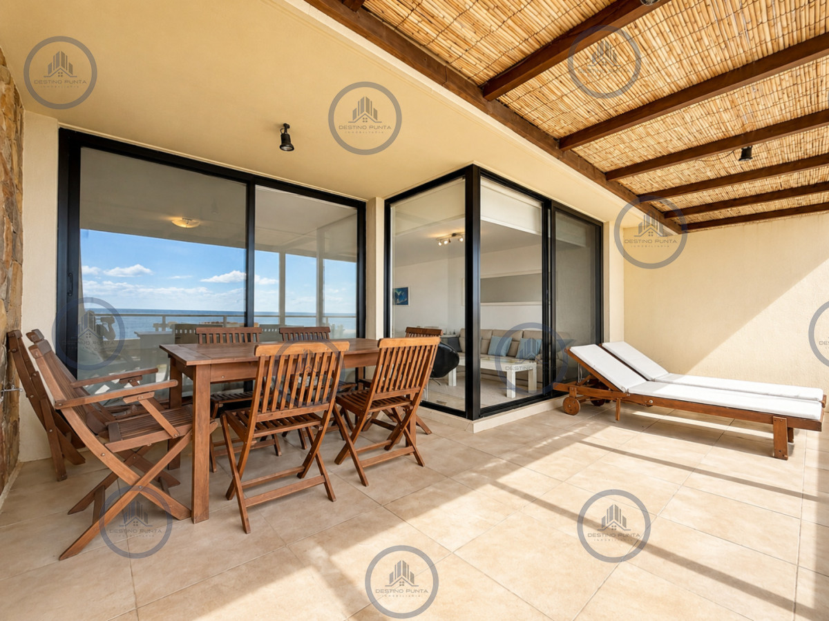 Apartamento ID.3095 - Venta de apartamento de 2 dormitorios con parrillero propio y vista al mar, Punta Ballena
