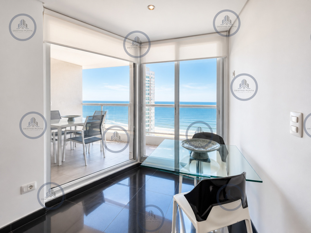 Apartamento ID.3258 - Moderno Apartamento de 3 Dormitorios con Parrillero propio y Dependencia, Playa Brava Punta del Este