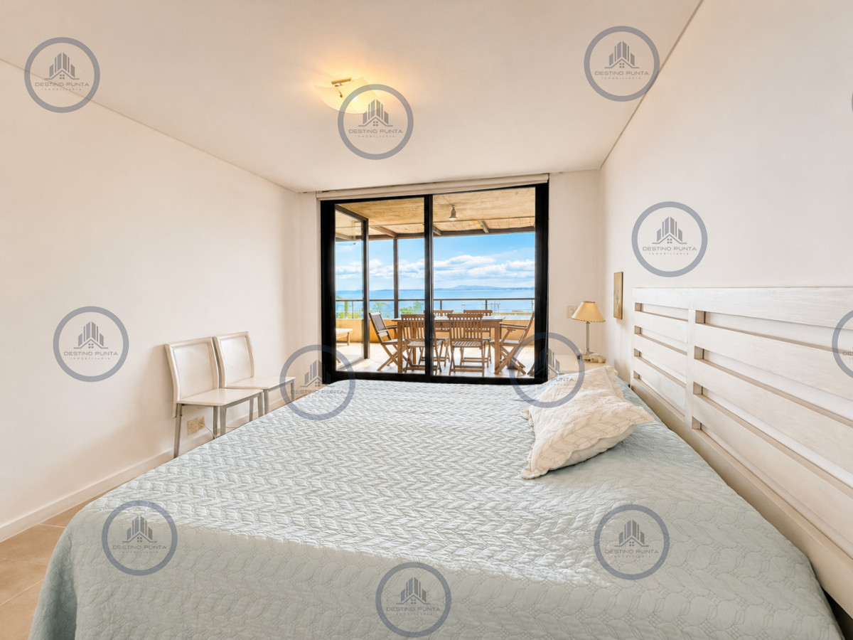 Apartamento ID.3095 - Venta de apartamento de 2 dormitorios con parrillero propio y vista al mar, Punta Ballena