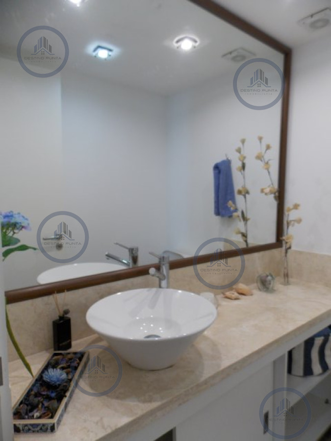 Apartamento ID.32 - Alquiler temporario de departamento esquinero de dos dormitorios mas dependencia de servicio, Punta Ballena