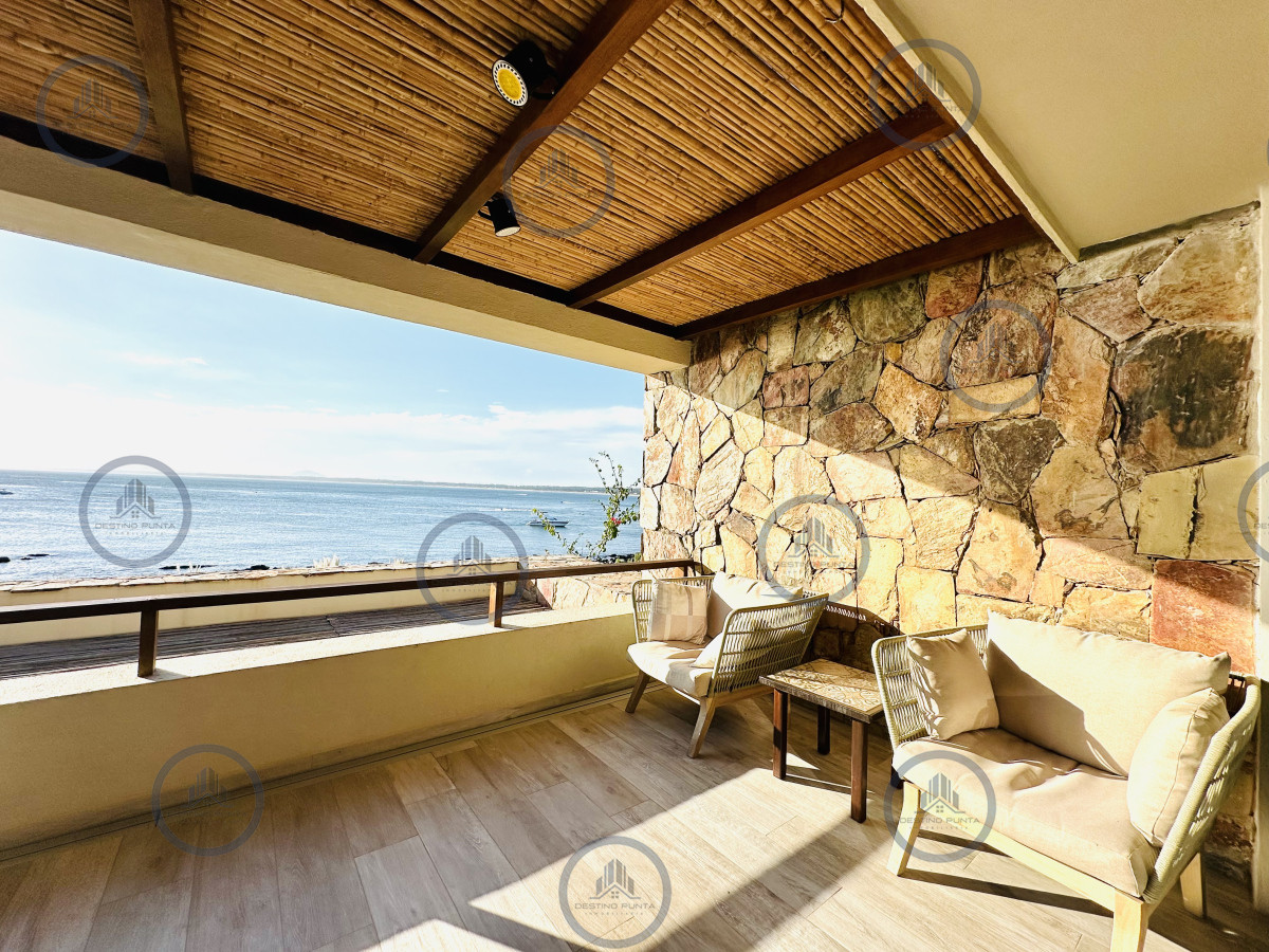 Apartamento ID.108 - Alquiler temporario de apartamento con la mejor ubicación del complejo, unidad de dos dormitorios con parrillero de uso exclusivo, Punta Ballena