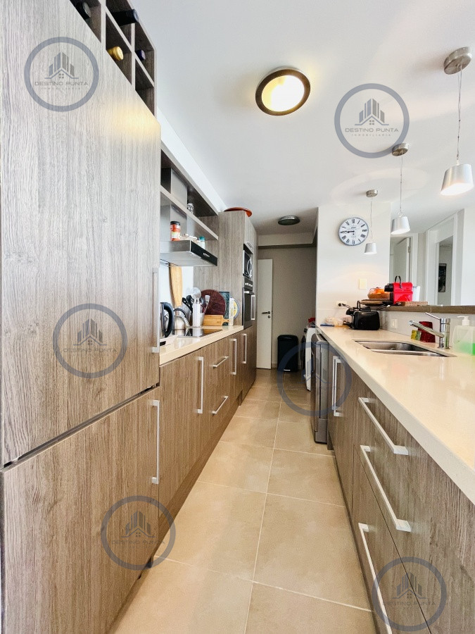 Apartamento ID.421 - Maravilloso departamento de 2 dormitorios con parrillero y salida al jardín en alquiler 