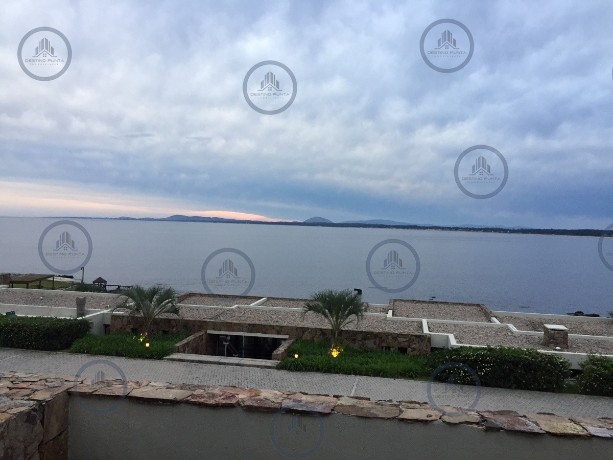 Apartamento ID.3 - Venta y alquiler temporario de apartamento de dos dormitorios en Punta Ballena