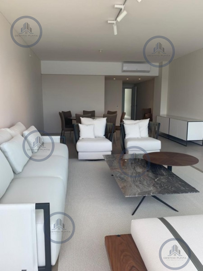 Apartamento ID.1651 - Alquiler temporario de apartamento Premiun central de tres dormitorios Le Parc III sobre Playa Brava