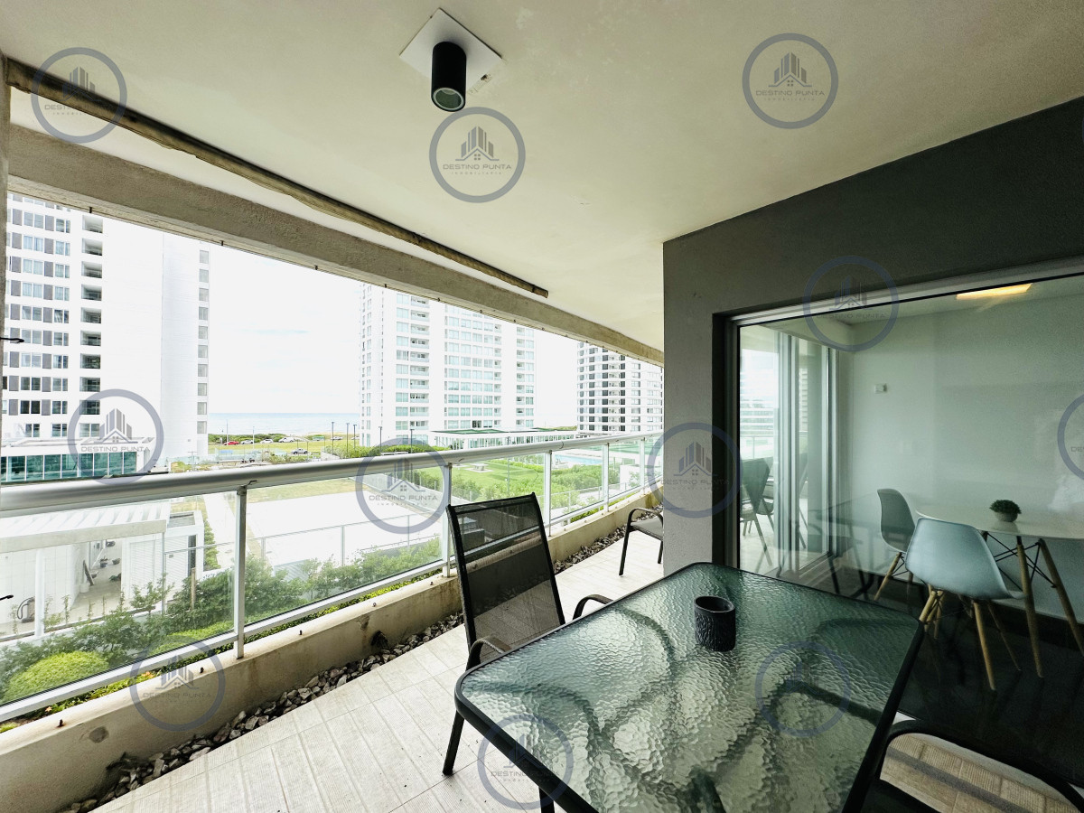 Apartamento ID.2295 - Oportunidad de venta apartamento de 3 dormitorios mas dependencia Playa Brava, Punta del Este