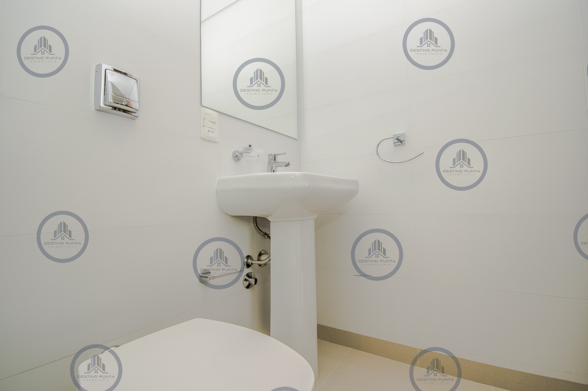 Apartamento ID.311 - Apartamento de 2 Dormitorios + Servicio - Look Brava