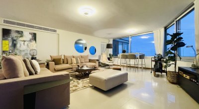 Apartamento ID.2024 - Moderno Apartamento Frente Al Mar, 3 Dormitorios y Dependencia