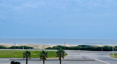 Apartamento ID.2024 - Moderno Apartamento Frente Al Mar, 3 Dormitorios y Dependencia