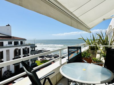 Alquiler y venta de apartamento con vista al Mar en Península de 3 dormitorios mas dependencia