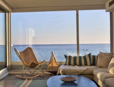 Venta Hermoso Penthouse  4 Dormitorios Parrillero Frente al Mar Playa Mansa - Punta del Este