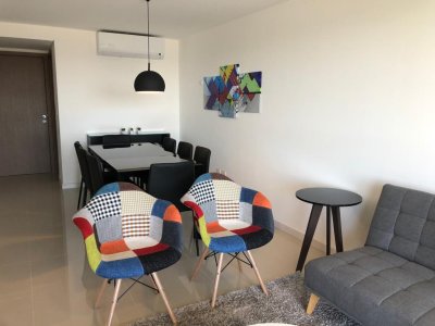 Venta y alquiler temporario de apartamento de un dormitorio con parrillero en Playa Brava