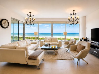 Venta Apartamento 3 Dormitorios esquinero en Torre Le Parc Playa Brava Punta del Este