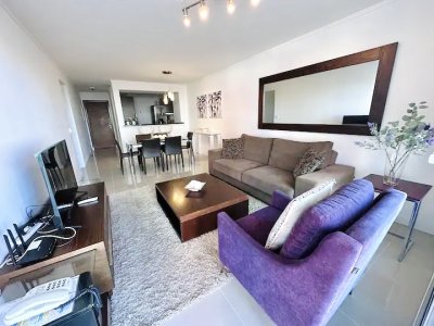 Moderno Apartamento de 2 Dormitorios y Medio en Torre con Servicios, Playa Brava