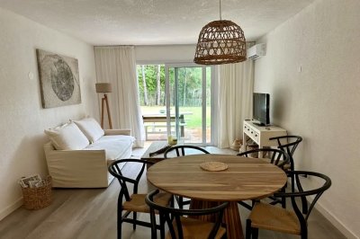 Apartamento de 2 dormitorios con parrillero propio en Rincón del Indio