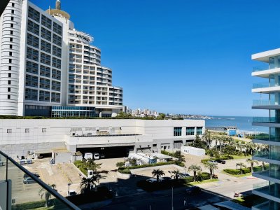 Torre Premium en Playa Mansa | 2 Suites con Vistas al Mar