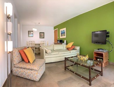 Apartamento Codigo #Apartamento de 2 Dormitorios y Medio en Playa Mansa - Punta del Este