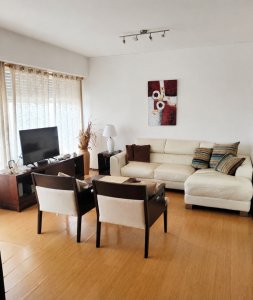 Venta | Apartamento de 2 dormitorios frente al mar  Playa Mansa, Punta del Este