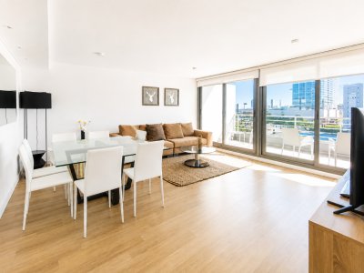 Excelente Apartamento de 2 Dormitorios en Alexander Boulevard, Punta del Este
