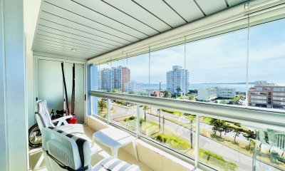 Apartamento de 2 Dormitorios y Parrillero a Pocos Metros de Playa Mansa