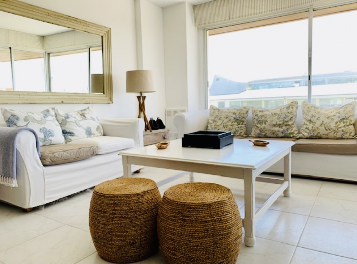 Alquiler temporario de apartamento de tres dormitorios en playa Montoya, La Barra 