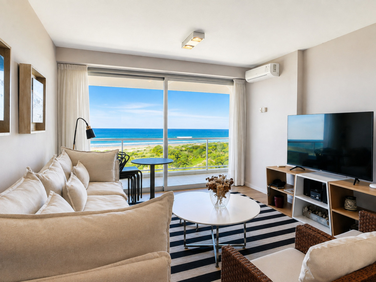 Moderno Apartamento de 3 Dormitorios en Primera Línea del Mar. Blue Marine, Playa Brava Punta del Este