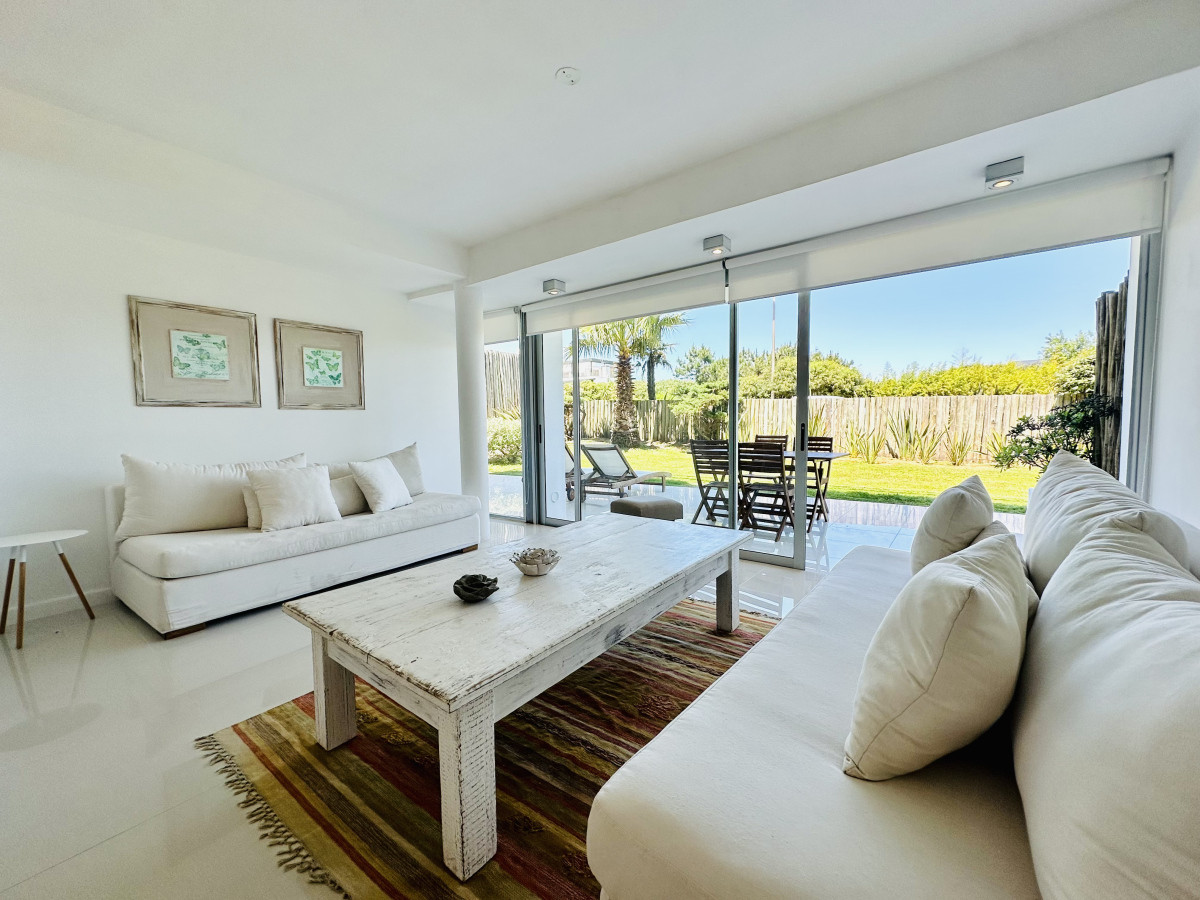 Excelente apartamento en venta y alquiler temporario de apartamento en Bikini, Manantiales