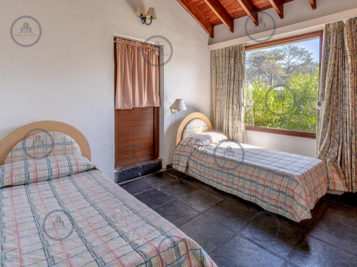 Casa ID.1097 - Excelente Casa de 4 Dormitorios con Vista al Mar y Piscina en Montoya, La Barra