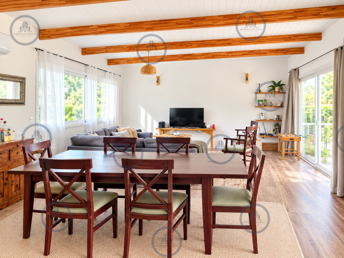 Casa de 3 Dormitorios con Piscina y Parrillero en barrio Marly, Punta del Este — fotografía 4