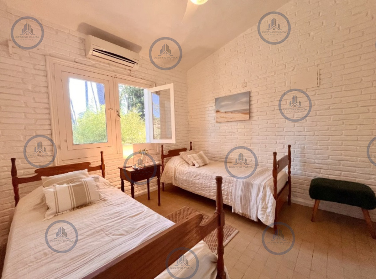 Casa ID.3109 - Cómoda Casa de 5 Dormitorios, Parrillero y Gran Jardín en San Rafael, Punta del Este