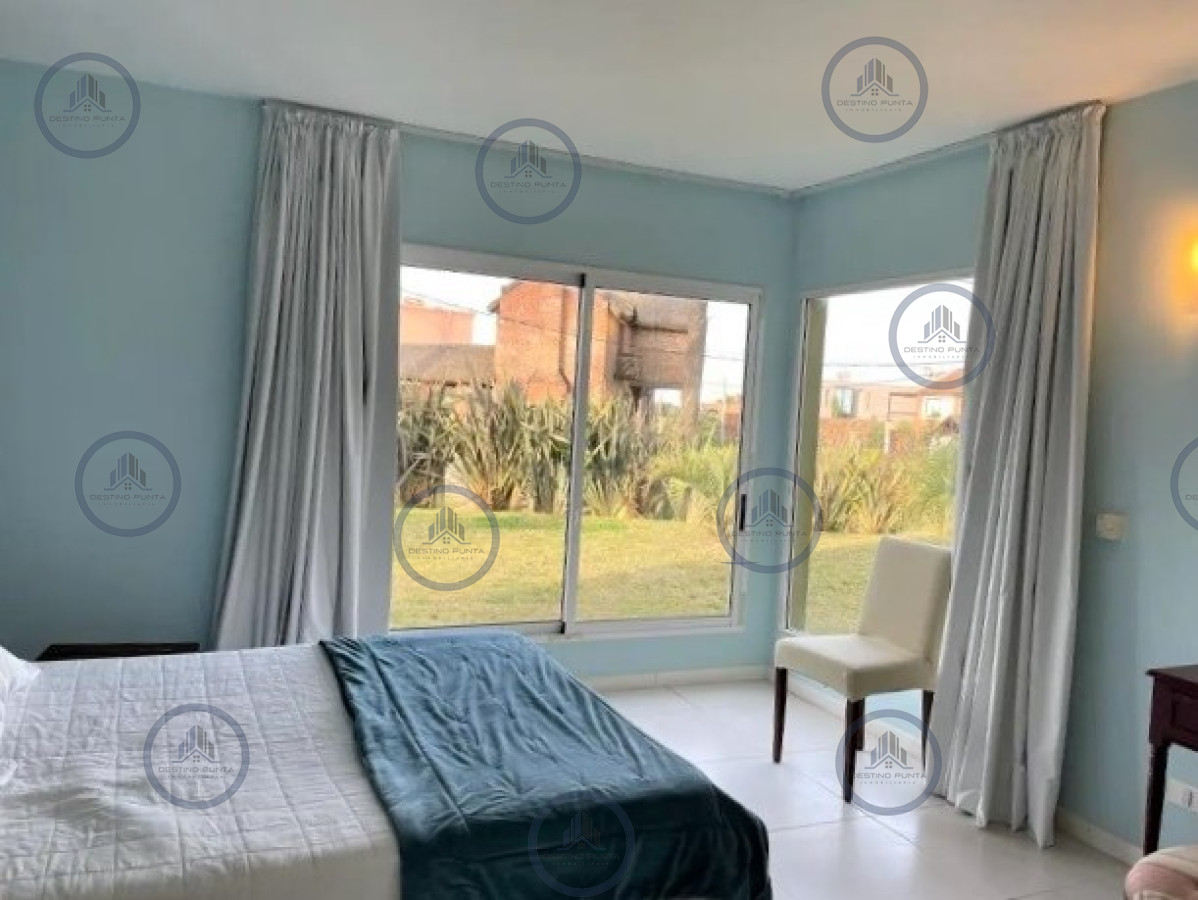 Casa ID.978 - Excelente Casa de 6 Dormitorios y Piscina en Montoya, La Barra