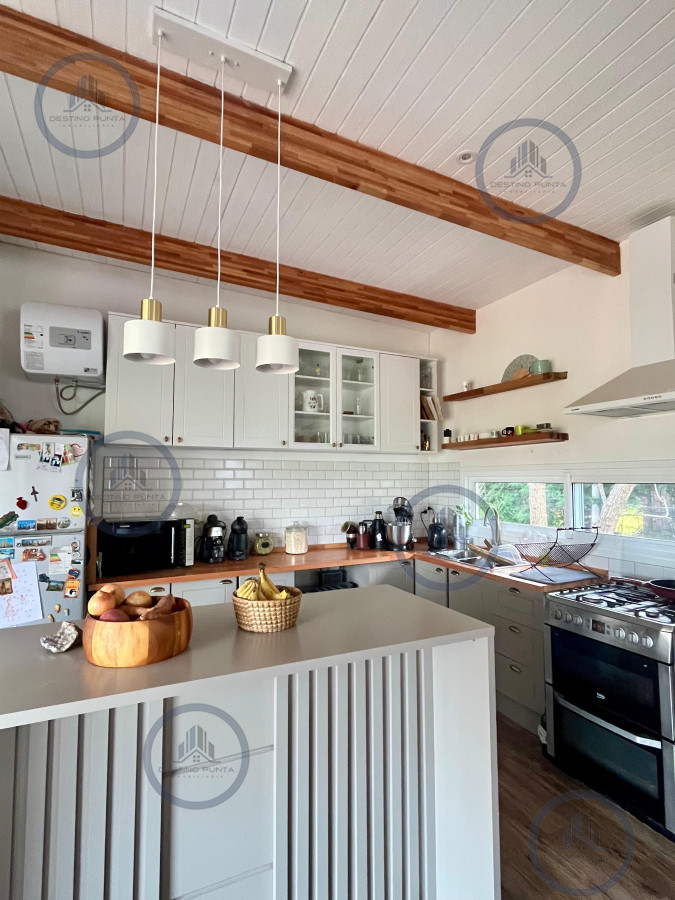 Casa ID.2838 - Casa de 3 dormitorios y 2 baños con piscina en barrio Marly, Punta del Este